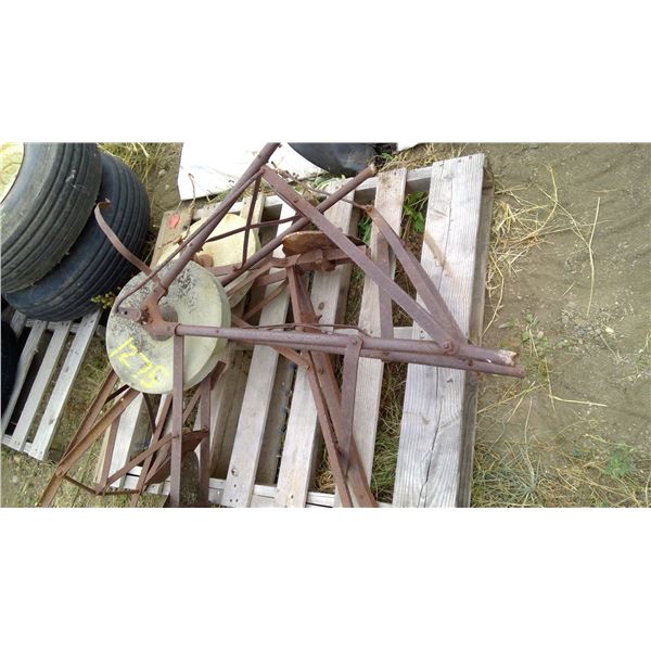 grinding wheels on pallet