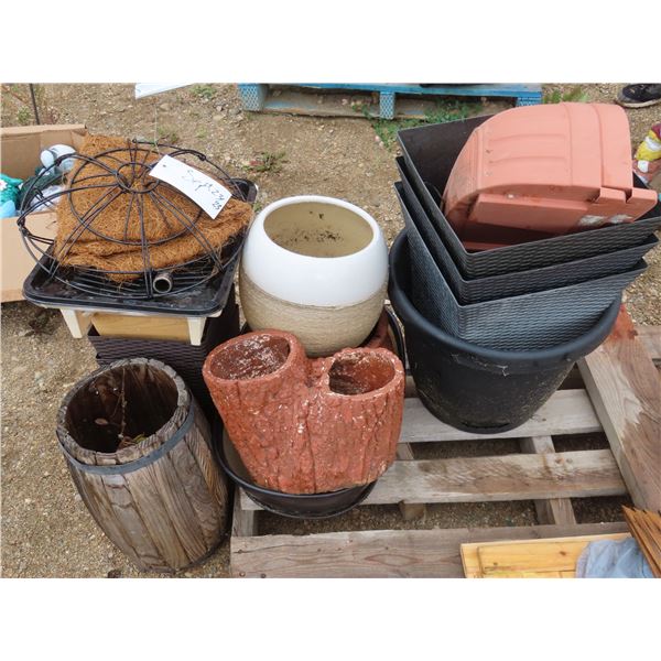 Lot of planters and misc.