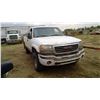 Image 2 : 2006 GMC 2500 HD  VIN 1GTHK29U46E267653