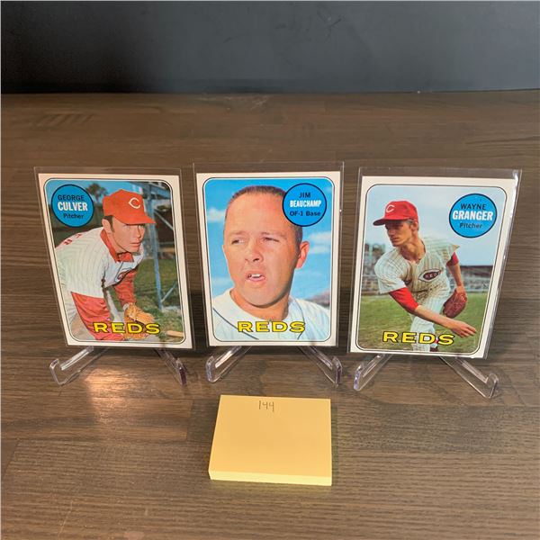 Topps 69' Reds Baseball Cards