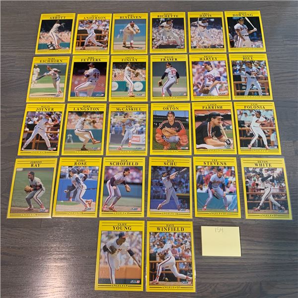 Fleer 91' Angels Baseball Cards Winfield