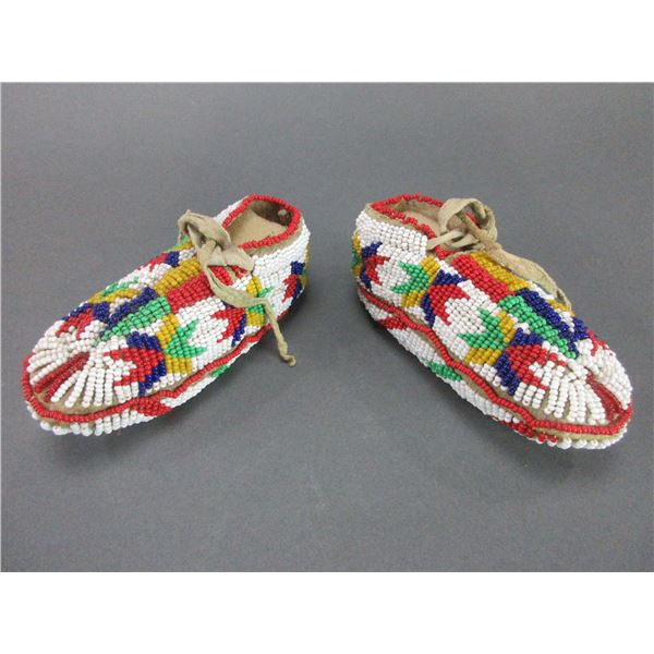 High Plains Childs Fully Beaded Moccasins- 4.75"