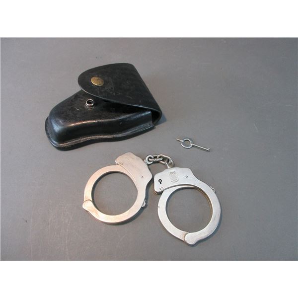 Smith And Wesson Handcuffs With Key- Basket Stamped Case By Don Hume