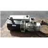 Image 1 : Pompe a vide Leybold moteur défectueux