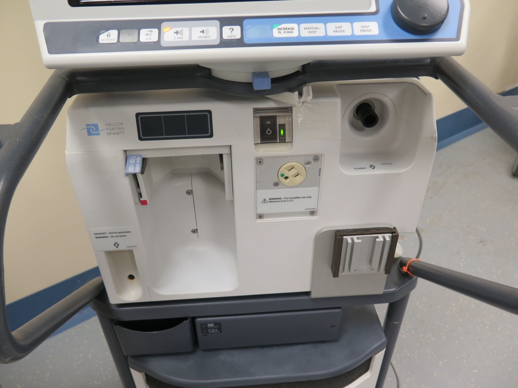 Puritan Bennett Rolling 840 Ventilator System w/ 806 Compressor