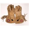 Image 1 : Gloves, Leather w/Beadwork  [152763]