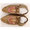 Image 1 : Moccasins, Beaded Moosehide  [162777]