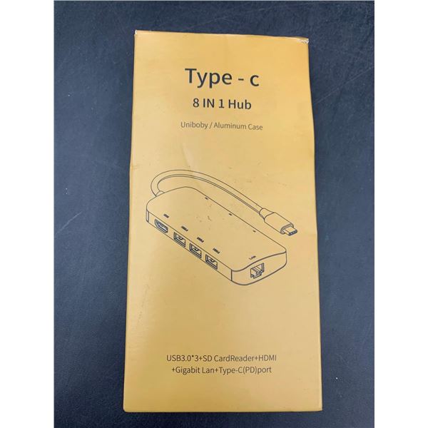 Type-C 8 in 1 Hub