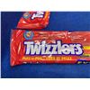 Image 3 : Twizzlers Extra Long Pull n' Peel (2 x 652g) Cherry