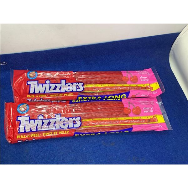 Twizzlers Extra Long Pull n' Peel (2 x 652g) Cherry