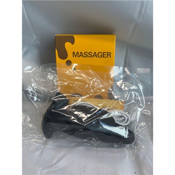 Massanger with remote and charge cord