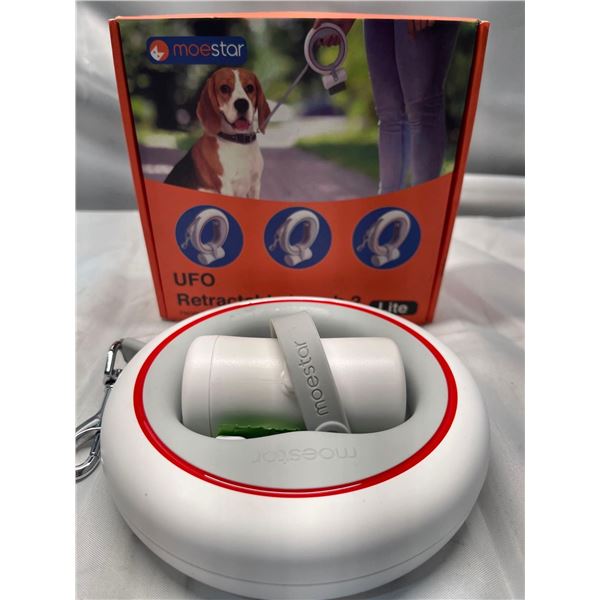 UFO retractable leash 2