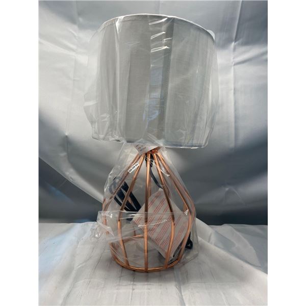 Desk lamp with shade