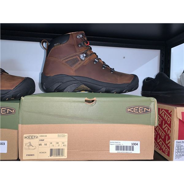 NEW Keen Pyrenees Ladies Hiking Boots Size 10