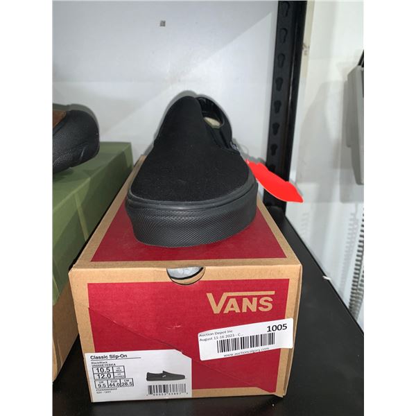 Vans Classic Slip Ons - Black - Size  Men's 10.5