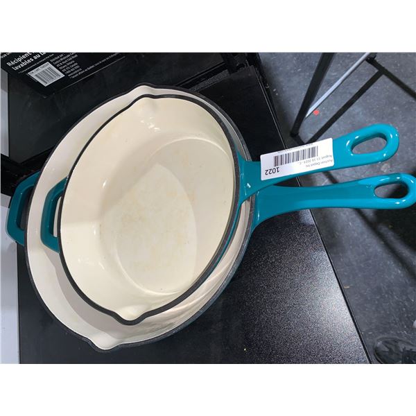 Lot of 2 Cast iron Frying Pans
