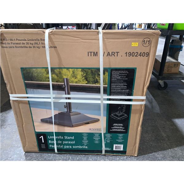 Brown Metal Patio Umbrella Stand