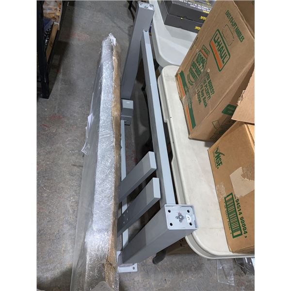 Tresanti Adjustable Desk - White