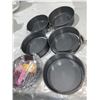 Image 3 : Lot of Assorted Baking Dishes