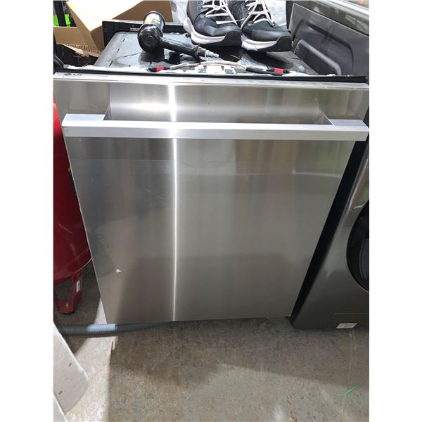 LG Studio  LSDTS9882S Home Dishwasher