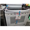 Image 4 : GS 30" White Free Standing Electric range with Self Clean-FREIGHT DAMAGED AS SHOWN