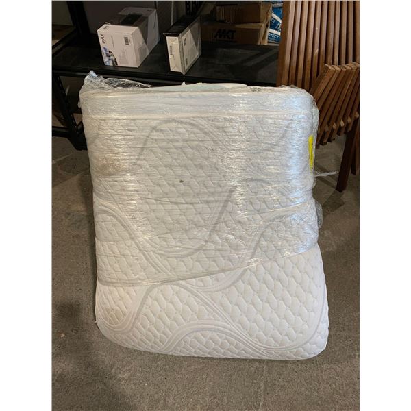 King Sized memory Foam Bed Topper with Protective Cover