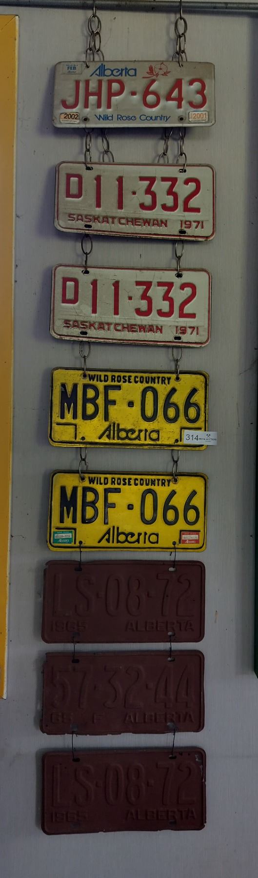 Vintage License Plate Display Beck Auctions Inc.