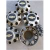 Image 2 : 5 Chevrolet Hubcaps  8 1/4 in Diameter