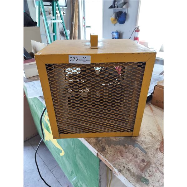 Federal Pioneer Portable Heater 240 Volt Model # P27-4824A