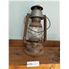 Image 1 : Vintage Beacon Oil Lamp (Cracked Glass)