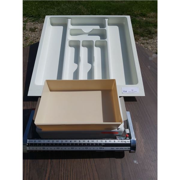 Biserka Scale, Cutlery Organizer