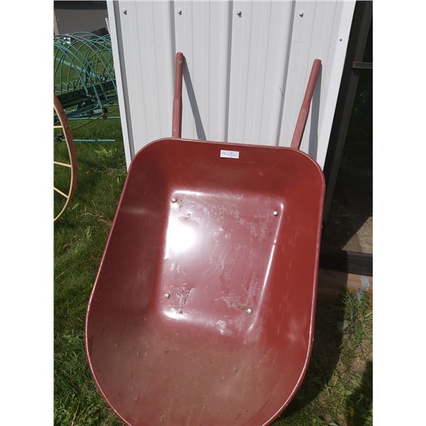 True Temper Wheelbarrow