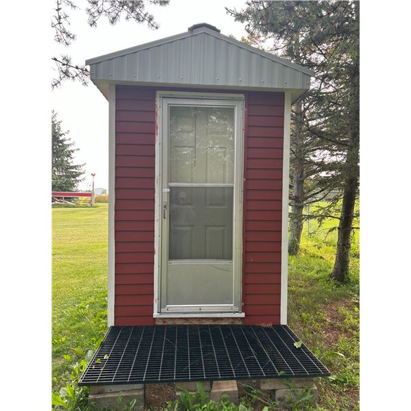 Shed With Side Window. 114 High, 80 Wide, 105 Deep No Help To Load