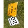 Image 1 : Restricted Bridge Sign + Traffic Sign 30x36