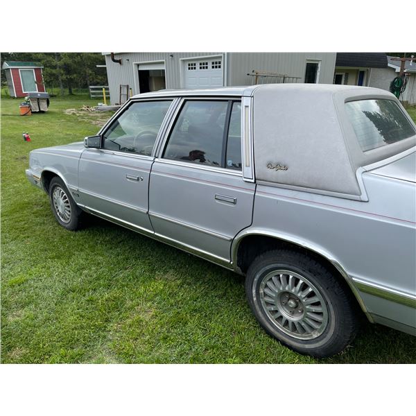 1987 Chrysler New Yorker Vin 1C3BT56E3HC200529 Not Road Worthy 102,000 km