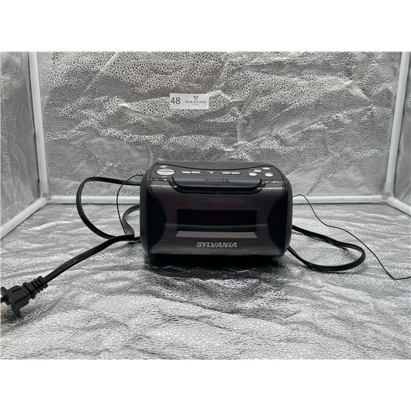 Sylvania Alarm Clock Radio