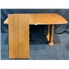 Image 2 : Hardwood Kitchen Table With Leaf Extender And 4 Chairs