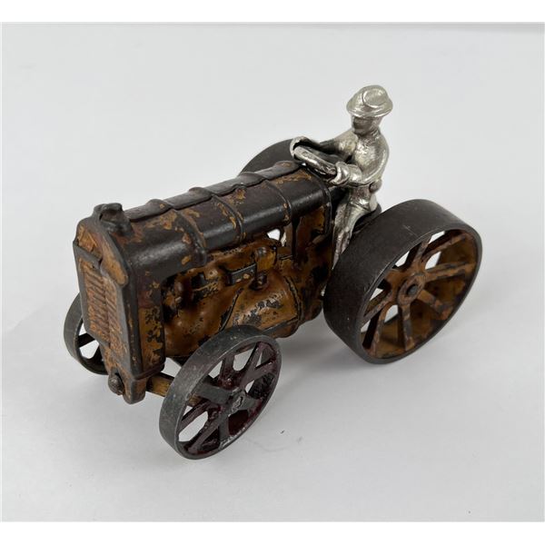 Antique Arcade Fordson Cast Iron Tractor Toy