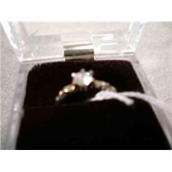 Sterling ladies ring w/white stone