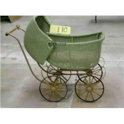 Wicker baby carriage