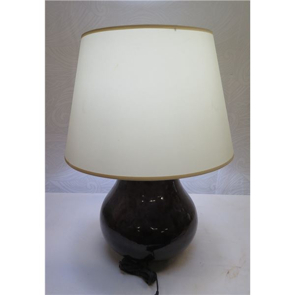 Porcelain Urn Tobacco Table Lamp w/ Shade (bulb not included)