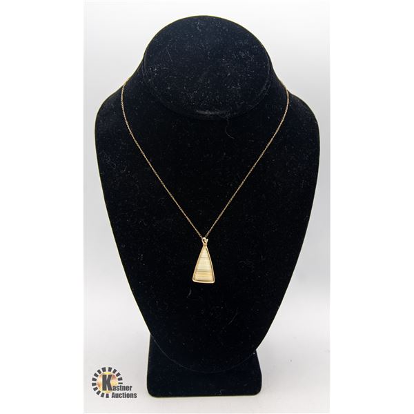 GOLD FILLED NECKLACE WITH TRIANGLE