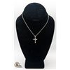 Image 1 : 925 SILVER CROSS WITH CLEAR STONES AND CHAIN