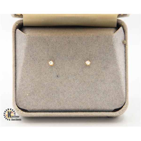 SMALL DIAMOND STUD EARRINGS