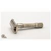 Image 1 : 1950S GILLETTE FAT BOY ADJUSTABLE RAZOR