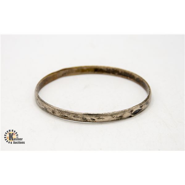 SILVER BANGLE BRACELET