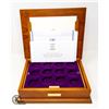 Image 2 : GOLDEN JUBILEE WOODEN COIN CASE