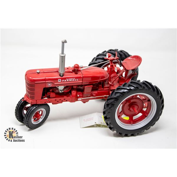 FRANKLIN MINT 1:16 FARMALL MODEL H TRACTOR