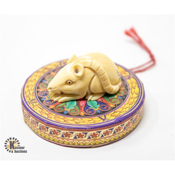 VINTAGE ASIAN CARVED RAT MINIATURE