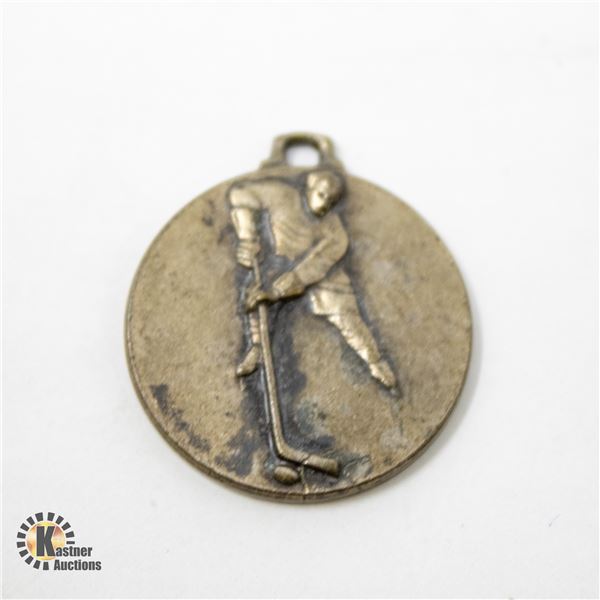 1950S HOCKEY MEDAL LEN LUNDE ESTATE